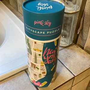 Pink Sky. Cityscape puzzle